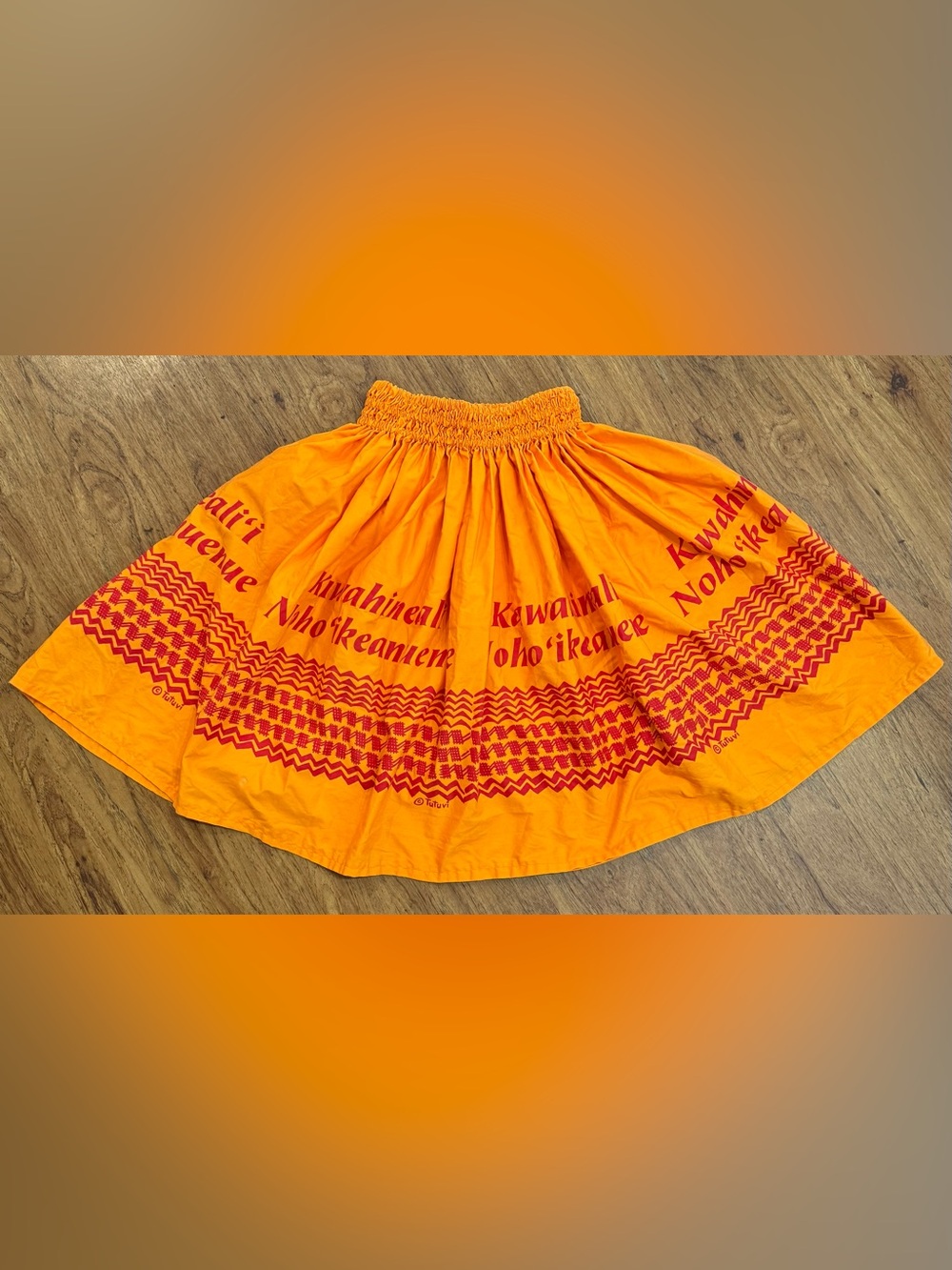 Tutuvi Pa’u Dress Hula Skirt Poly Print Hawaii 100% Authentic Women’s Hawaiian